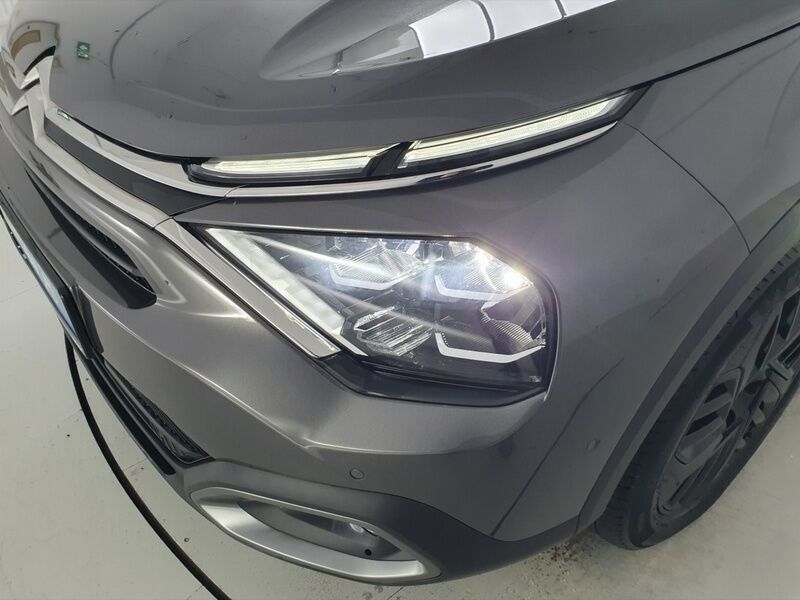 More views of Citroen e-C4