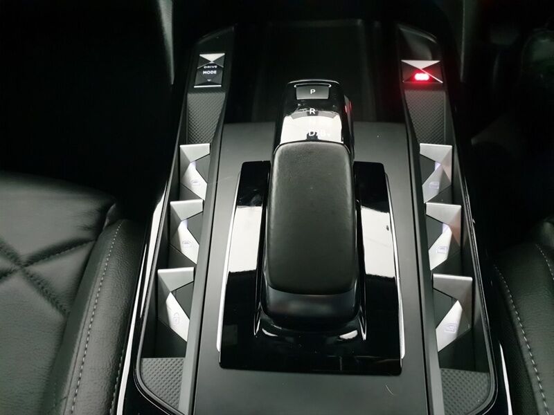 More views of DS Automobiles DS 3 Crossback