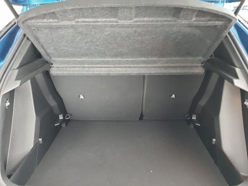 More views of Peugeot 2008