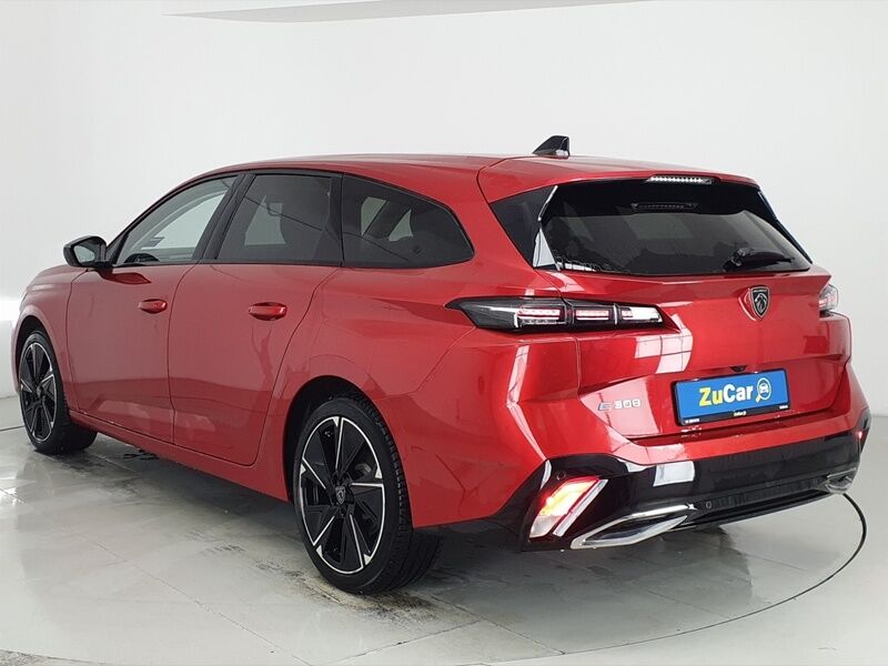 More views of Peugeot 308