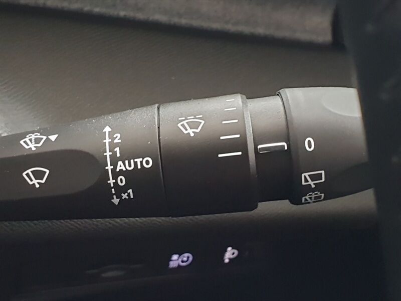 More views of Peugeot 308