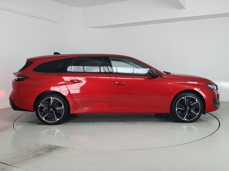 More views of Peugeot 308