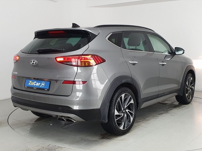 More views of Hyundai Tucson
