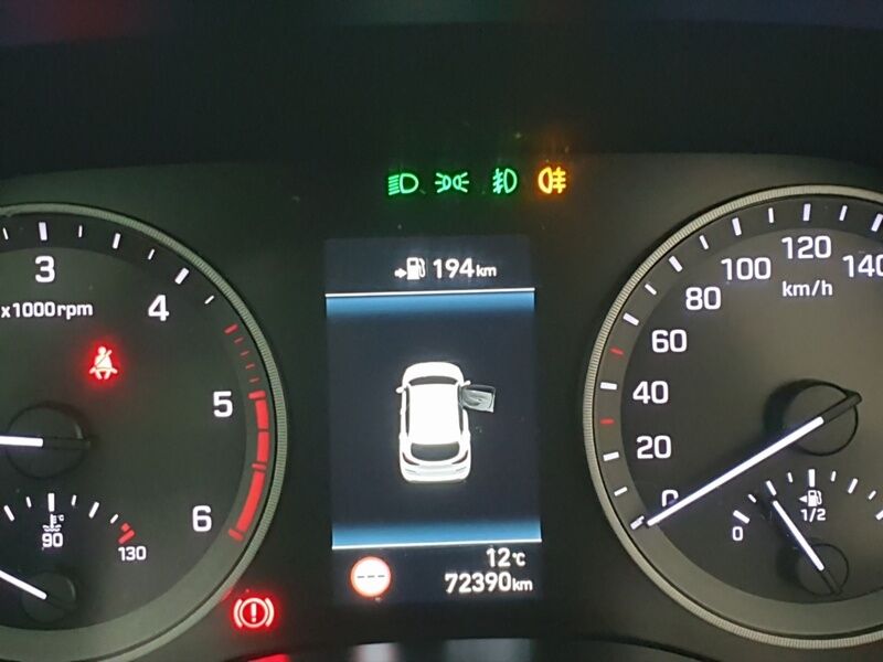 More views of Hyundai Tucson