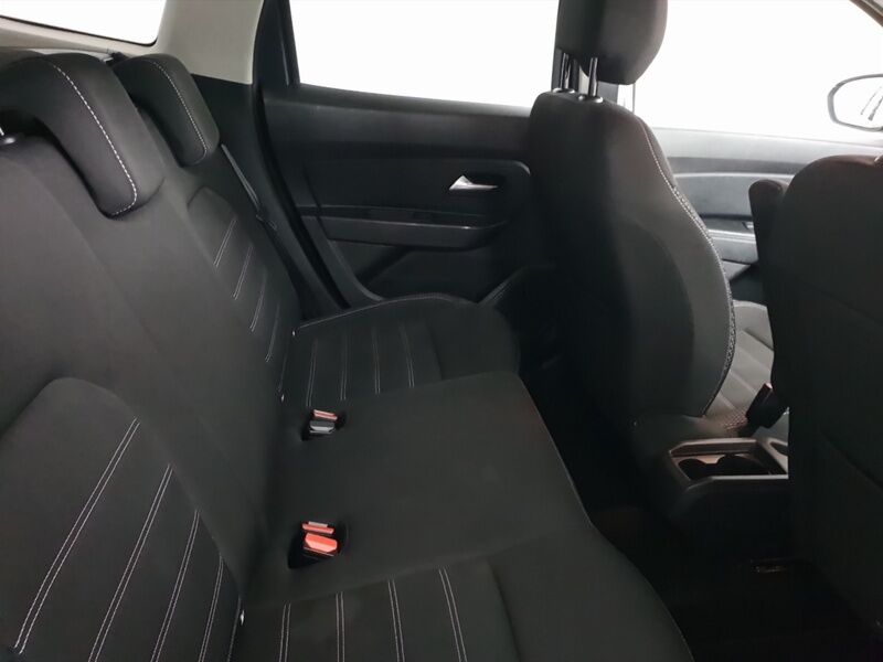 More views of Dacia Duster