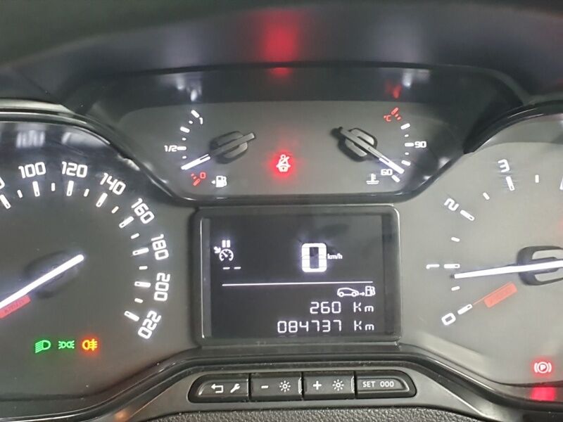 More views of Toyota Proace