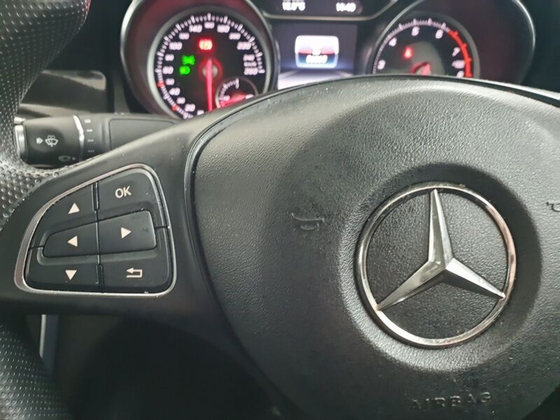 More views of Mercedes-Benz CLA