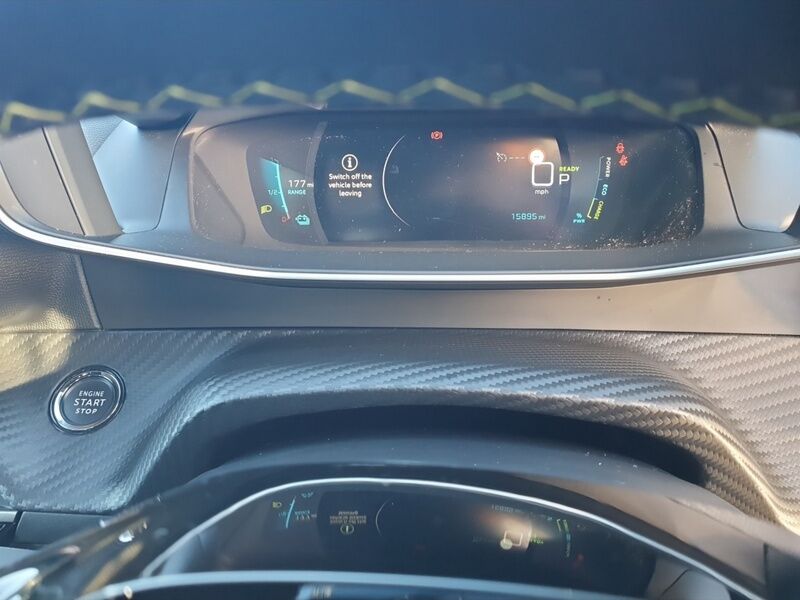 More views of Peugeot 2008