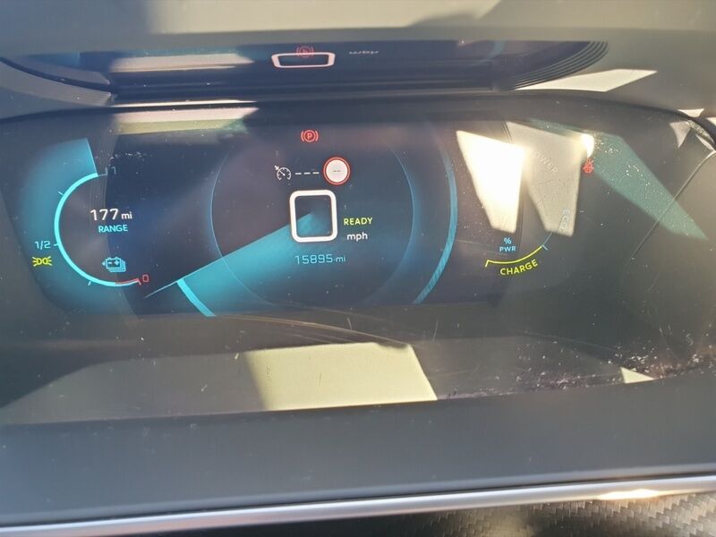 More views of Peugeot 2008