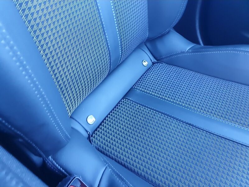 More views of Peugeot 2008