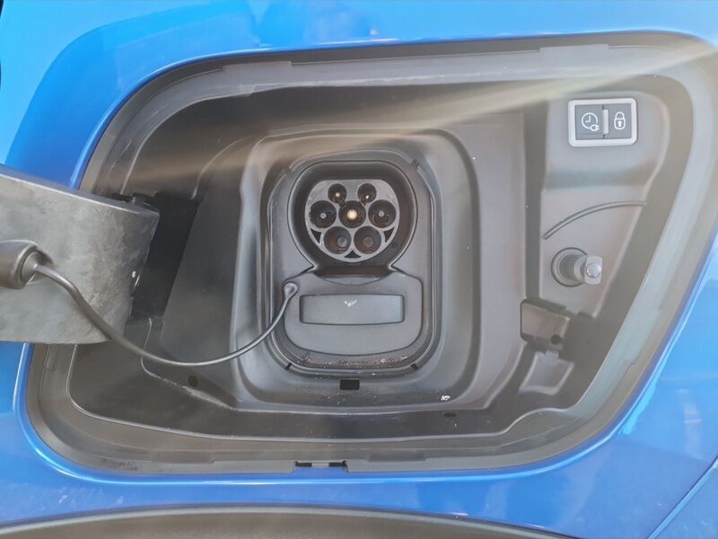 More views of Peugeot 2008