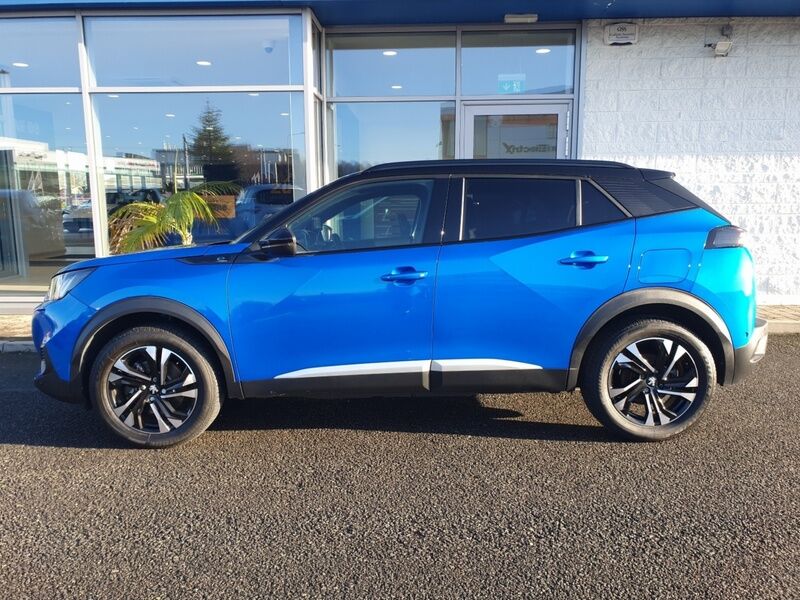 More views of Peugeot 2008