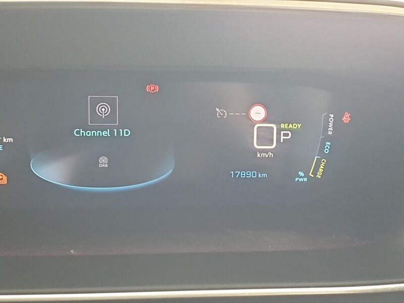 More views of Peugeot 208