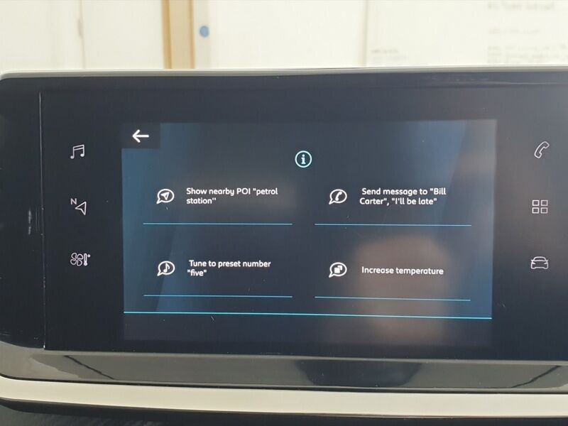 More views of Peugeot 208