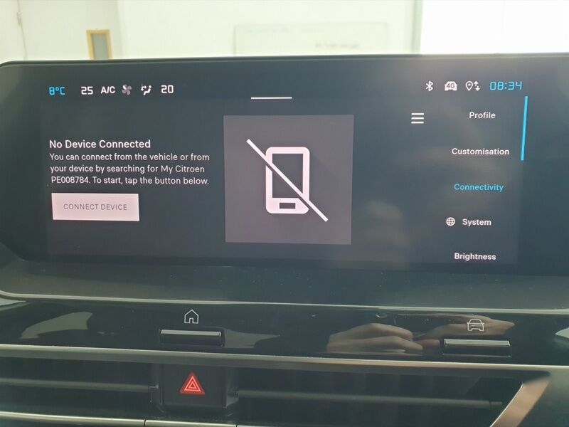 More views of Citroen e-C4 X