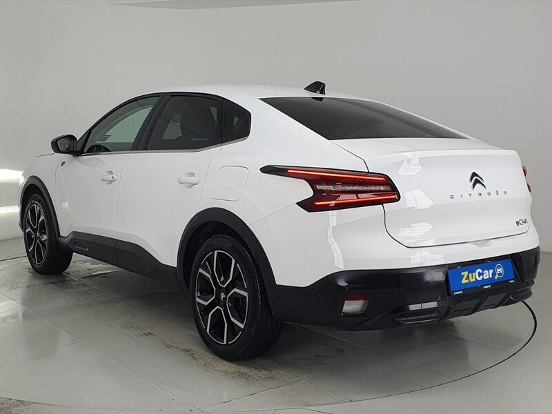 More views of Citroen e-C4 X