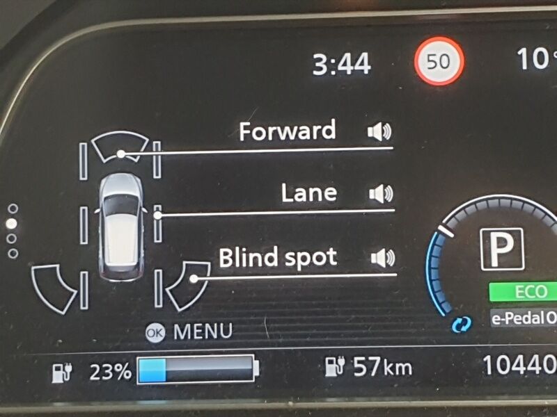 More views of Nissan Leaf