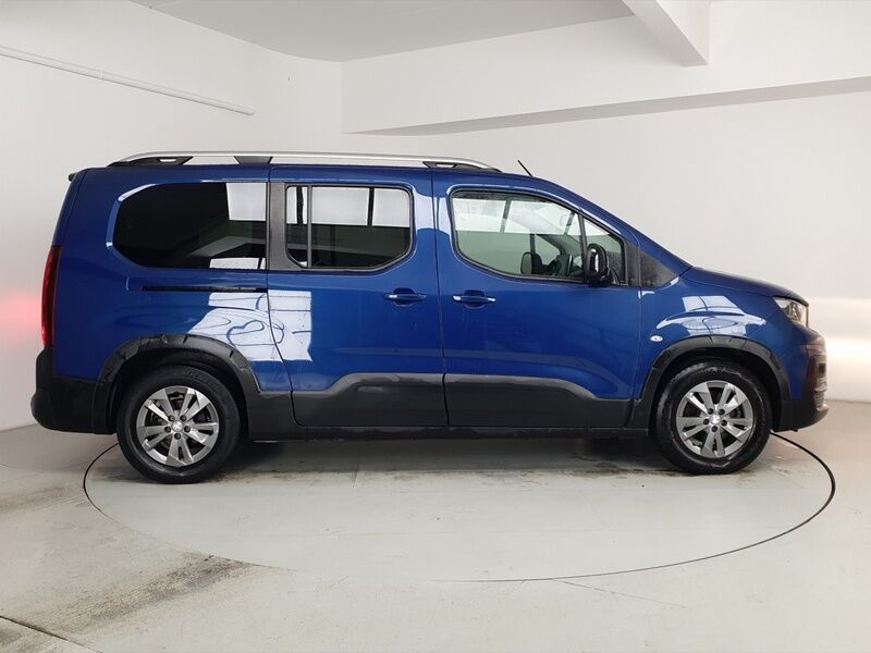 More views of Peugeot Rifter