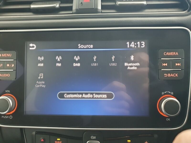 More views of Nissan Leaf