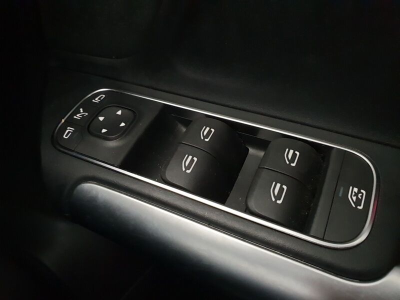 More views of Mercedes-Benz EQA