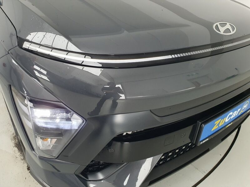 More views of Hyundai KONA