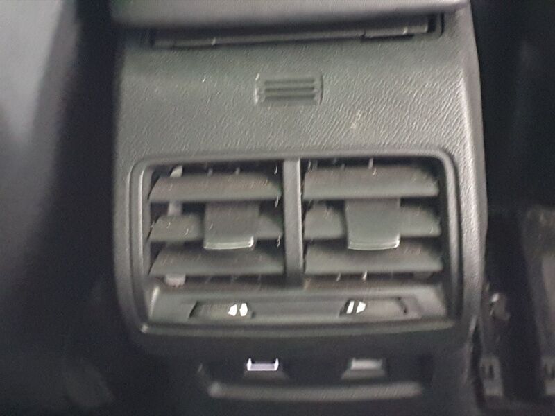 More views of Citroen e-C4