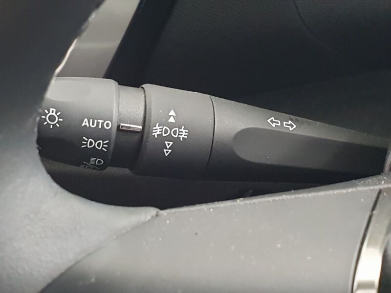 More views of Citroen e-C4