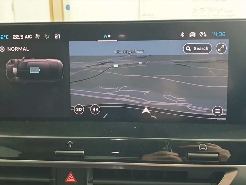 More views of Citroen e-C4 X