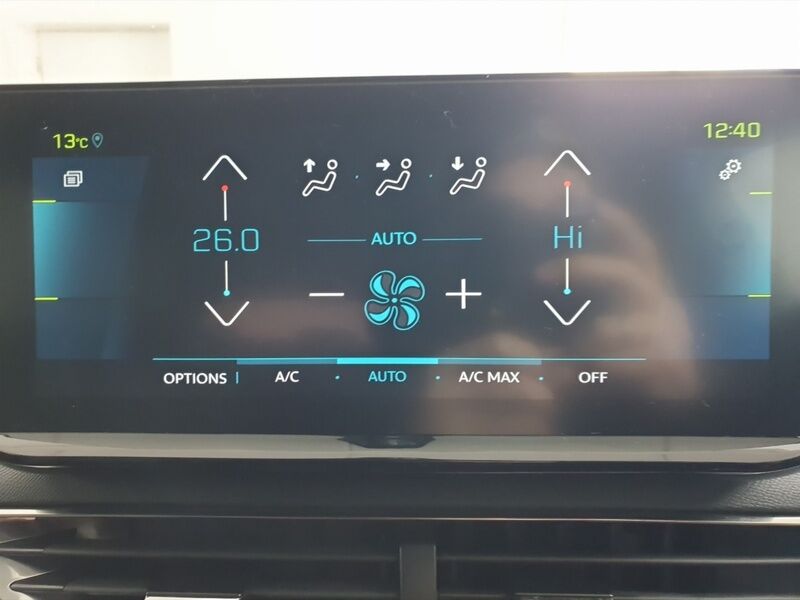 More views of Peugeot 3008