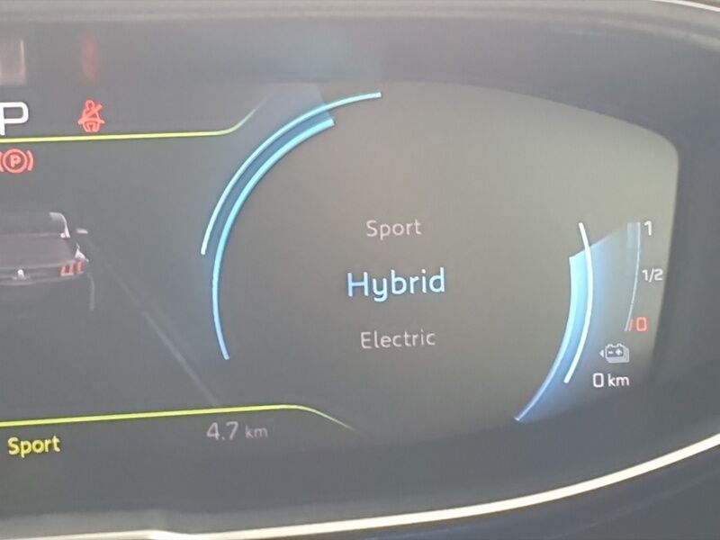 More views of Peugeot 3008