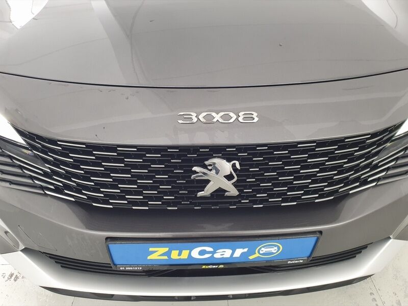 More views of Peugeot 3008