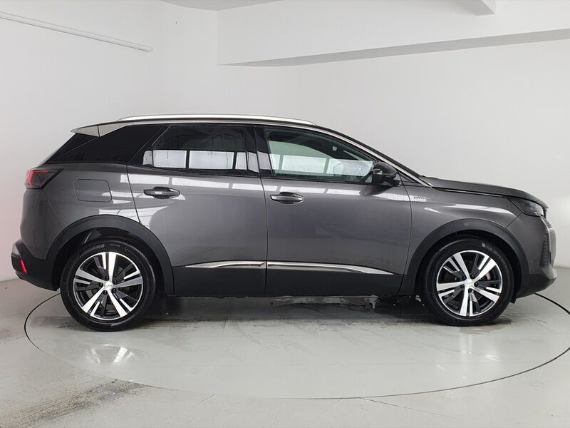 More views of Peugeot 3008