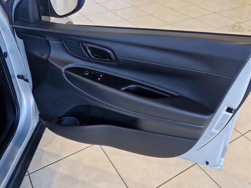 More views of Hyundai Bayon