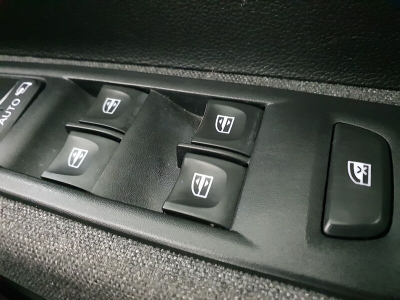 More views of Renault Zoe