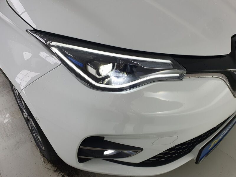 More views of Renault Zoe