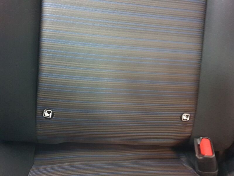 More views of Nissan Leaf