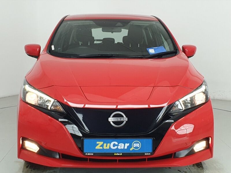 More views of Nissan Leaf