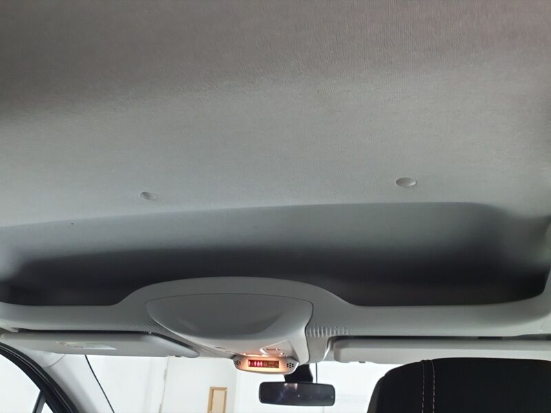 More views of Peugeot Rifter