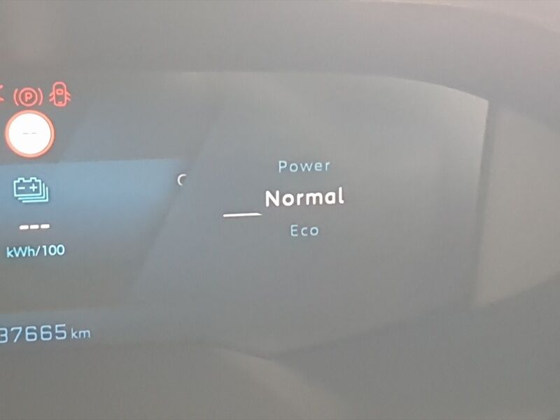 More views of Peugeot Rifter