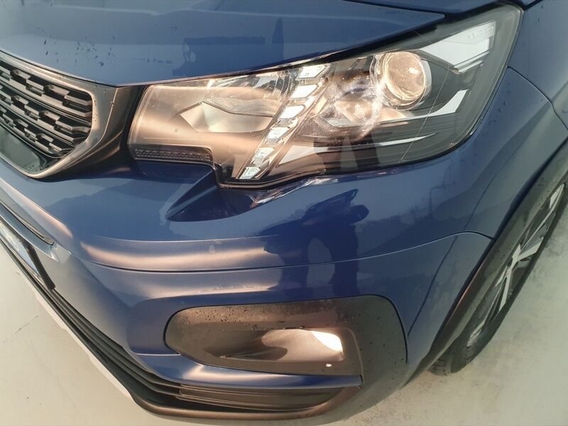 More views of Peugeot Rifter