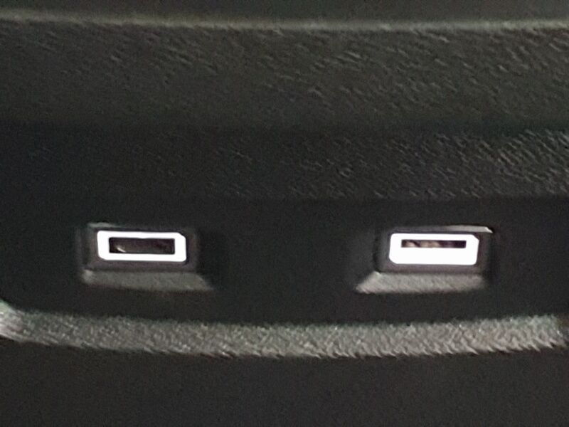 More views of Citroen e-C4