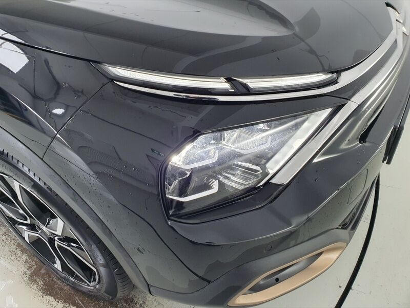 More views of Citroen e-C4