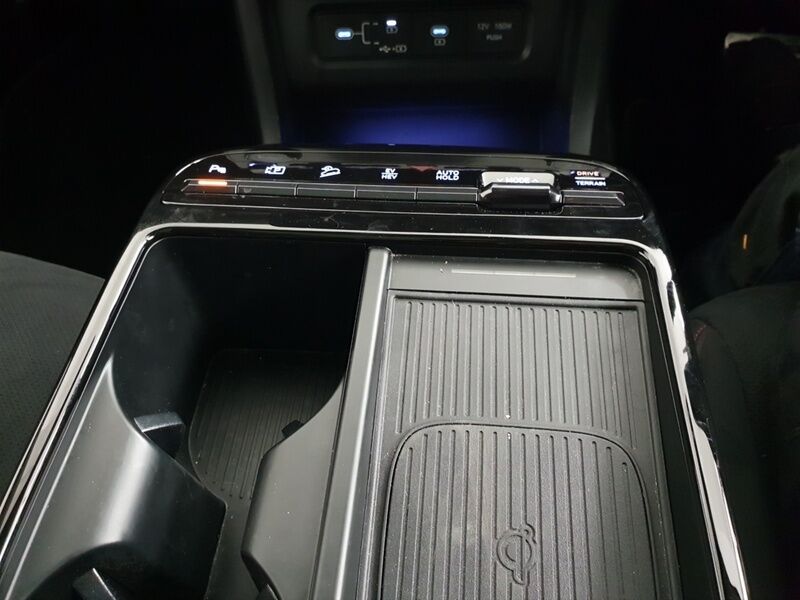 More views of Hyundai Tucson