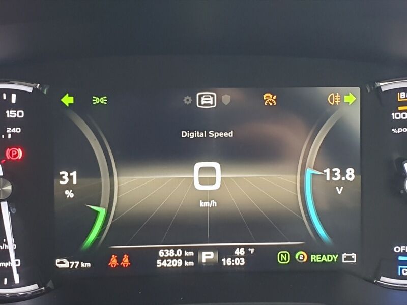 More views of MG MG5