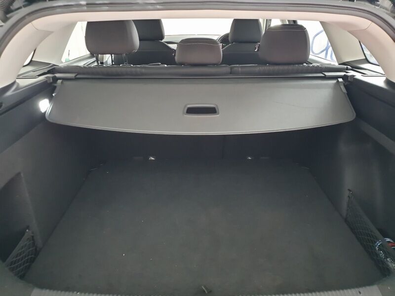 More views of MG MG5