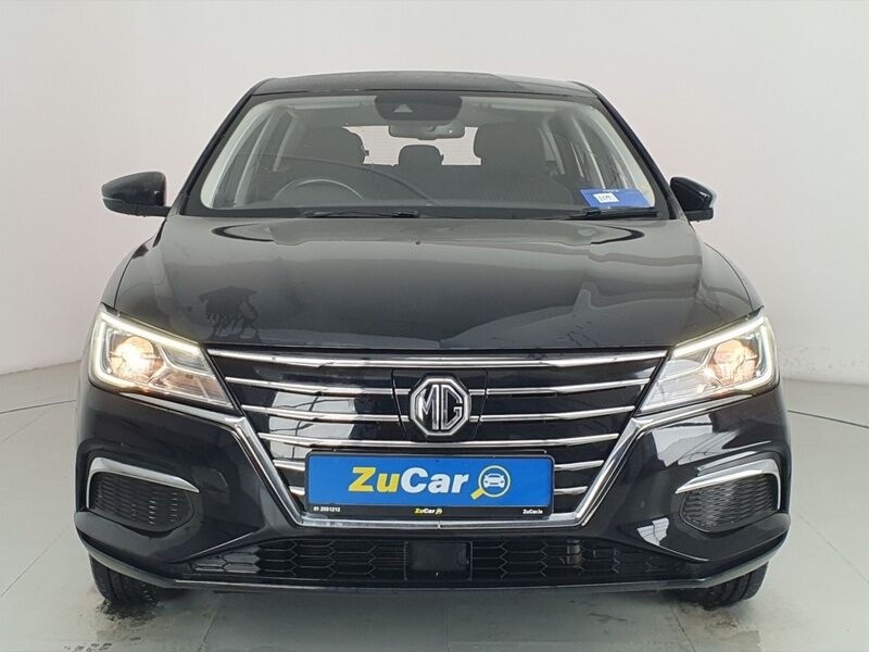 More views of MG MG5