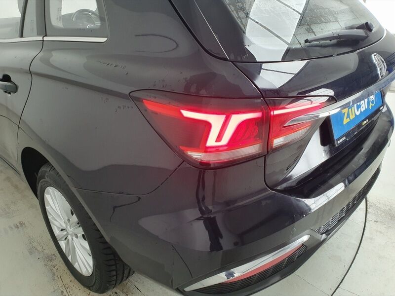 More views of MG MG5