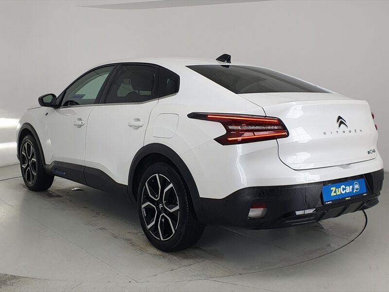 More views of Citroen e-C4 X