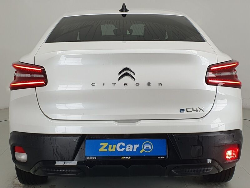 More views of Citroen e-C4 X