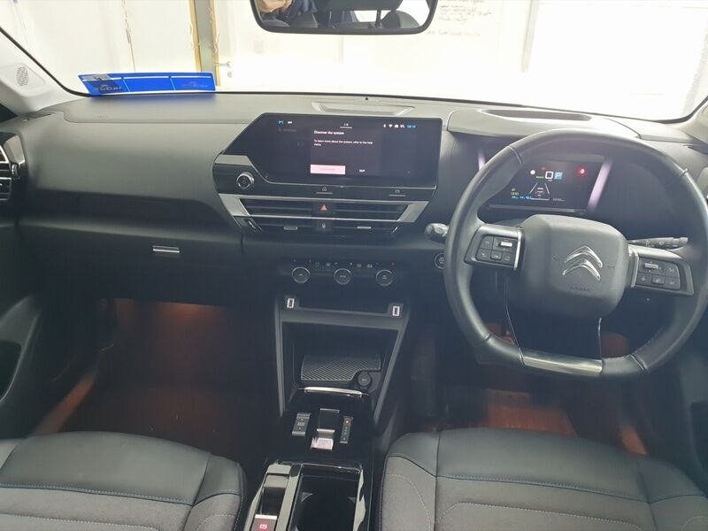 More views of Citroen e-C4 X